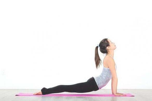 shtrirje yoga për humbje peshe